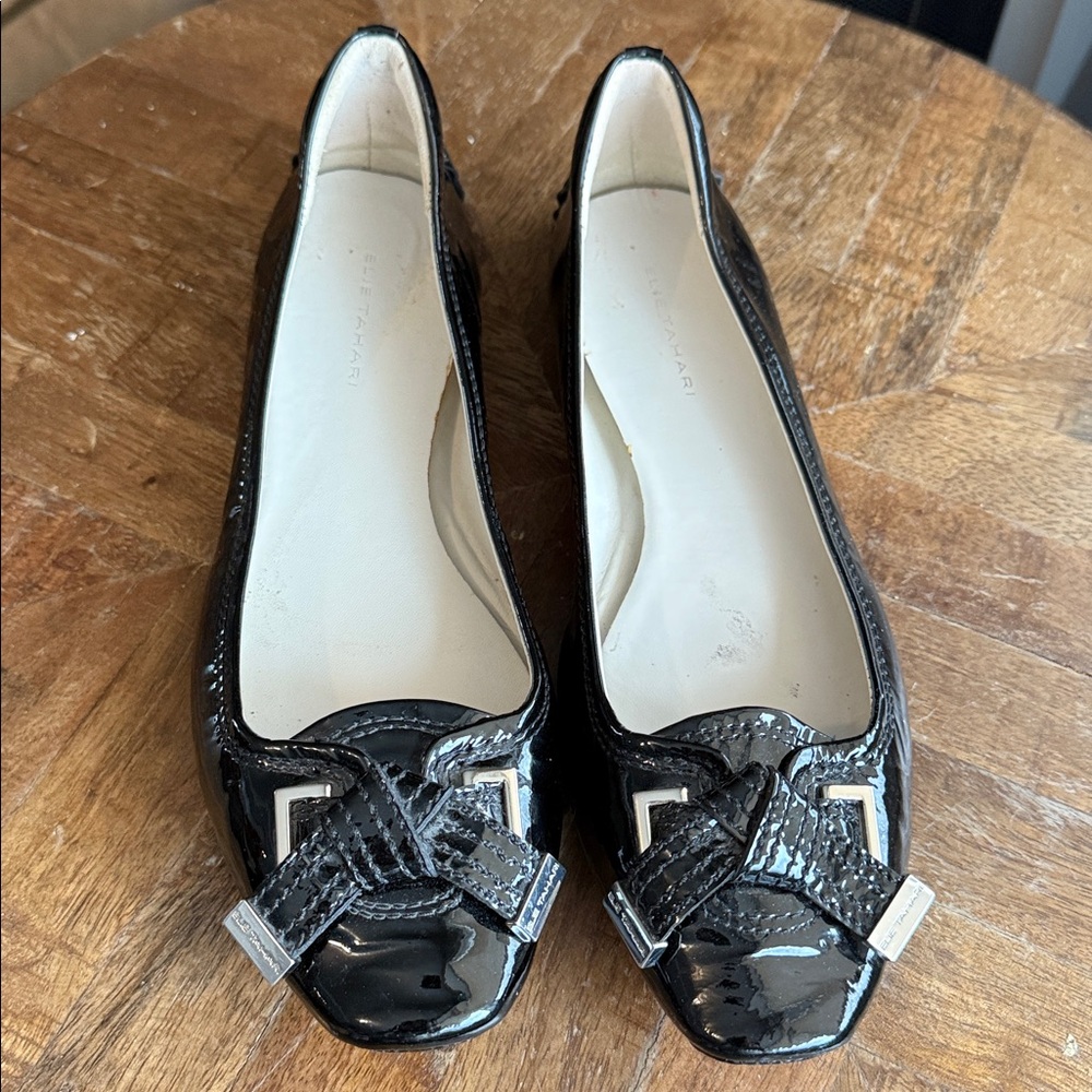 Elie Tahari Parent Leather Flats 8.5